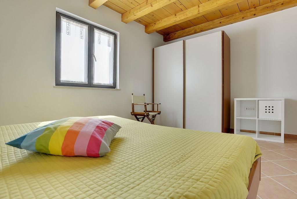 Apartments Susanna Ližnjan エクステリア 写真