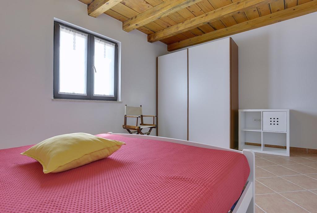 Apartments Susanna Ližnjan エクステリア 写真