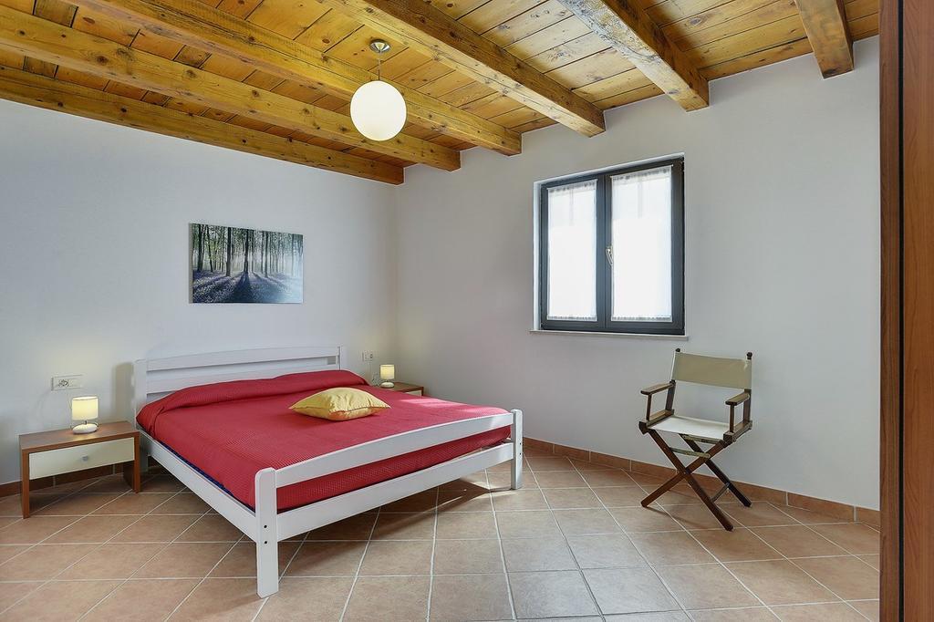 Apartments Susanna Ližnjan エクステリア 写真